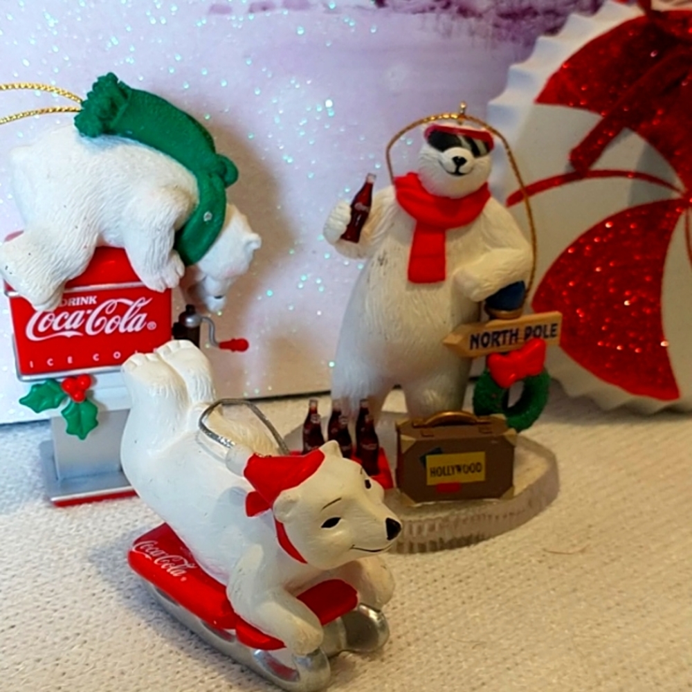 Coca cola Polar Bear and Bottle Cap Ornaments. Spectacular Condition!